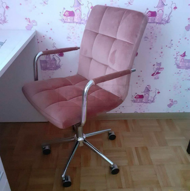 Офісне крісло Q-022 Velvet Signal Антична Роза жива фотографія